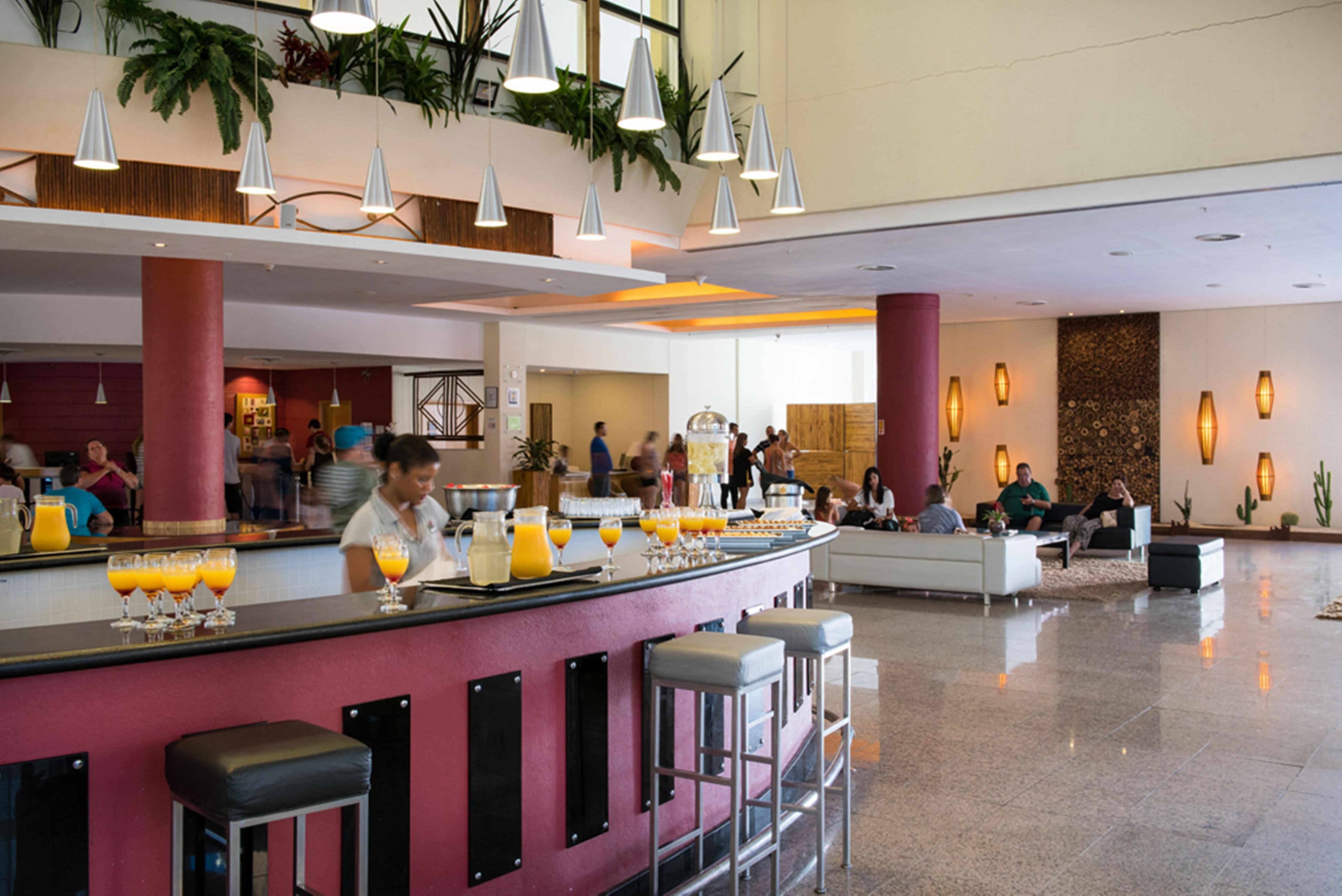 Vila Gale Eco Resort Angra Angra dos Reis Zewnętrze zdjęcie The lobby bar at the Sheraton Berlin